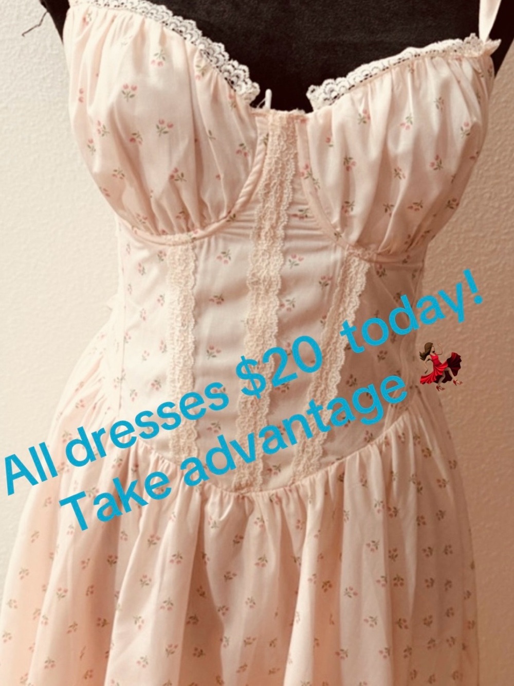 Vintage-Inspired Pink Floral Sundress with Lace Trim